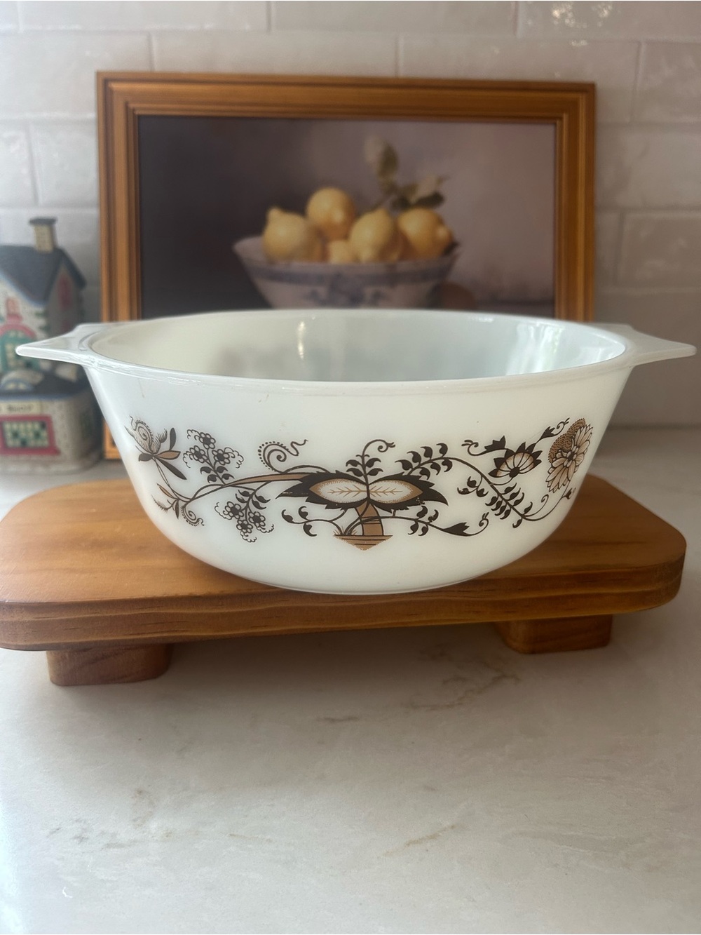 Vintage Pyrex England Brown Floral Vine Round Casserole Dish 1970s JAJ
